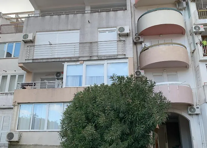 Proleterska Place